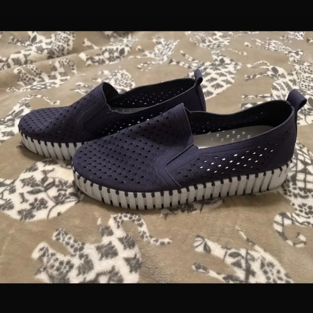 Ilse Jacobsen Hornbaek Tulip Perforated Slip-On Flats Navy Dark Purple Size 10